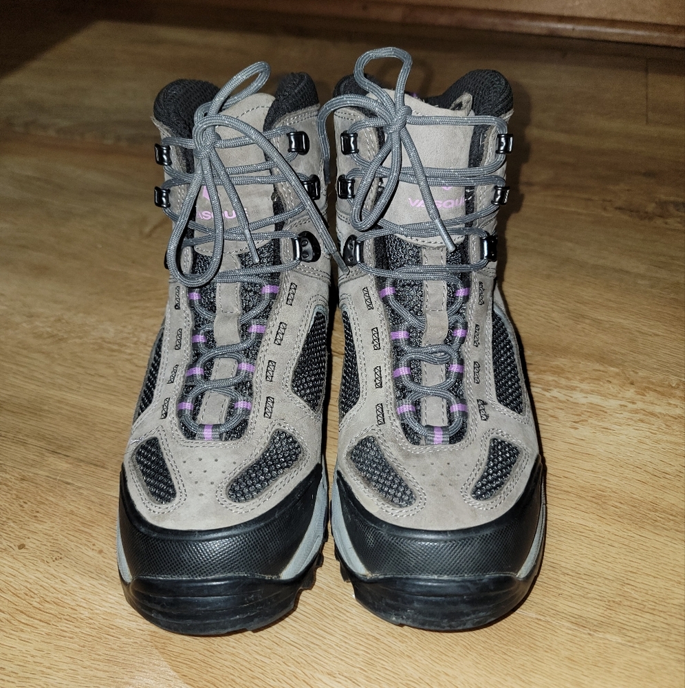 Vasque Breeze 2.0 GTX Size 9 Hiking Boot